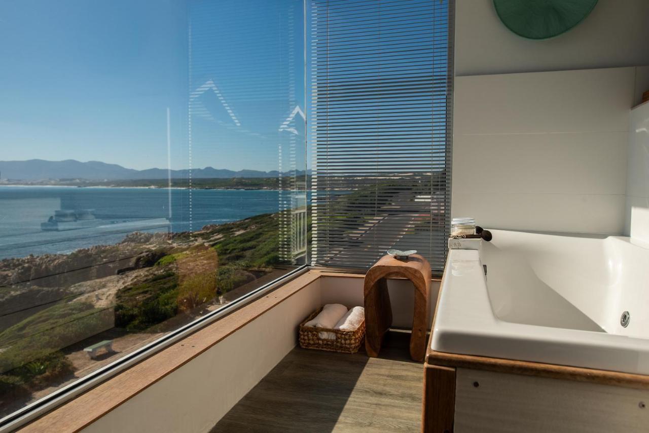 Whalesong Lodge Gansbaai Εξωτερικό φωτογραφία