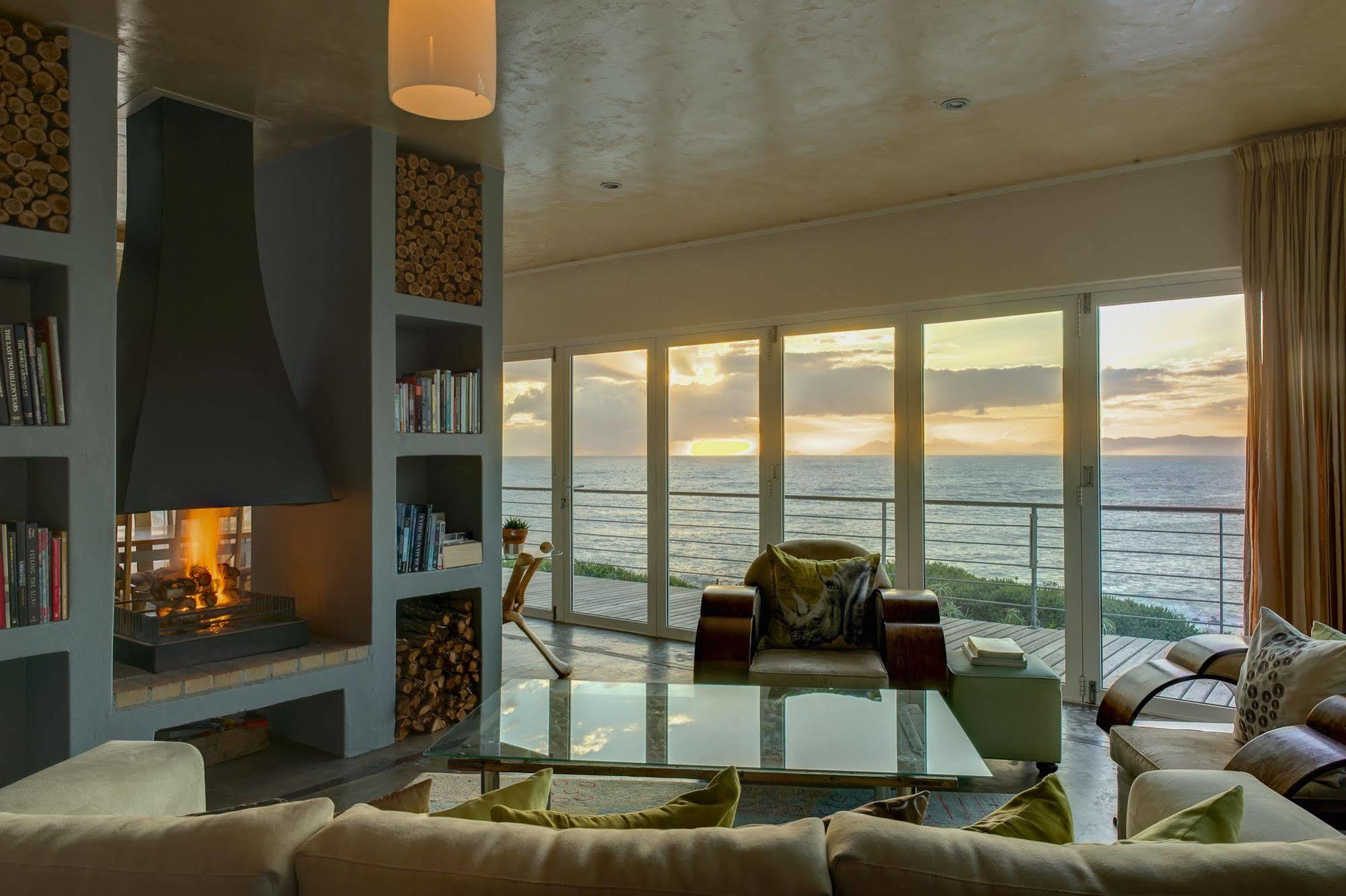 Whalesong Lodge Gansbaai Εξωτερικό φωτογραφία